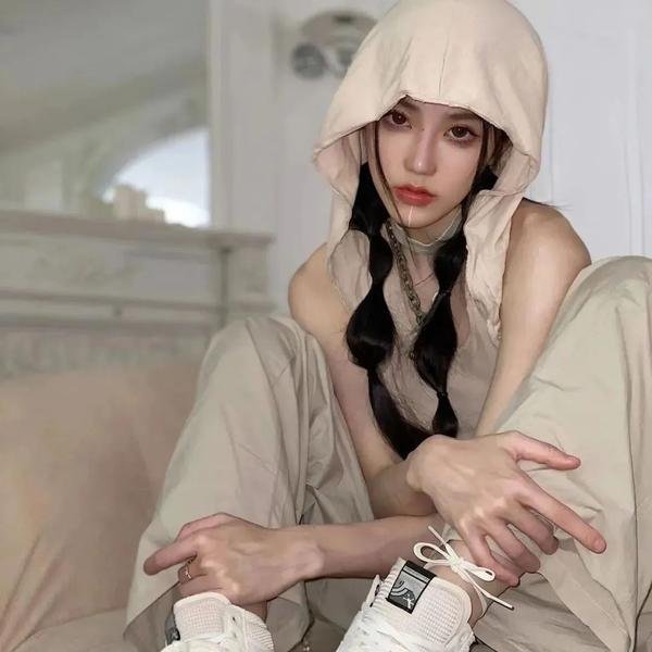 真假三莎伦 封面